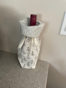 Class Blitz - Wine Bottle Bag with Tina